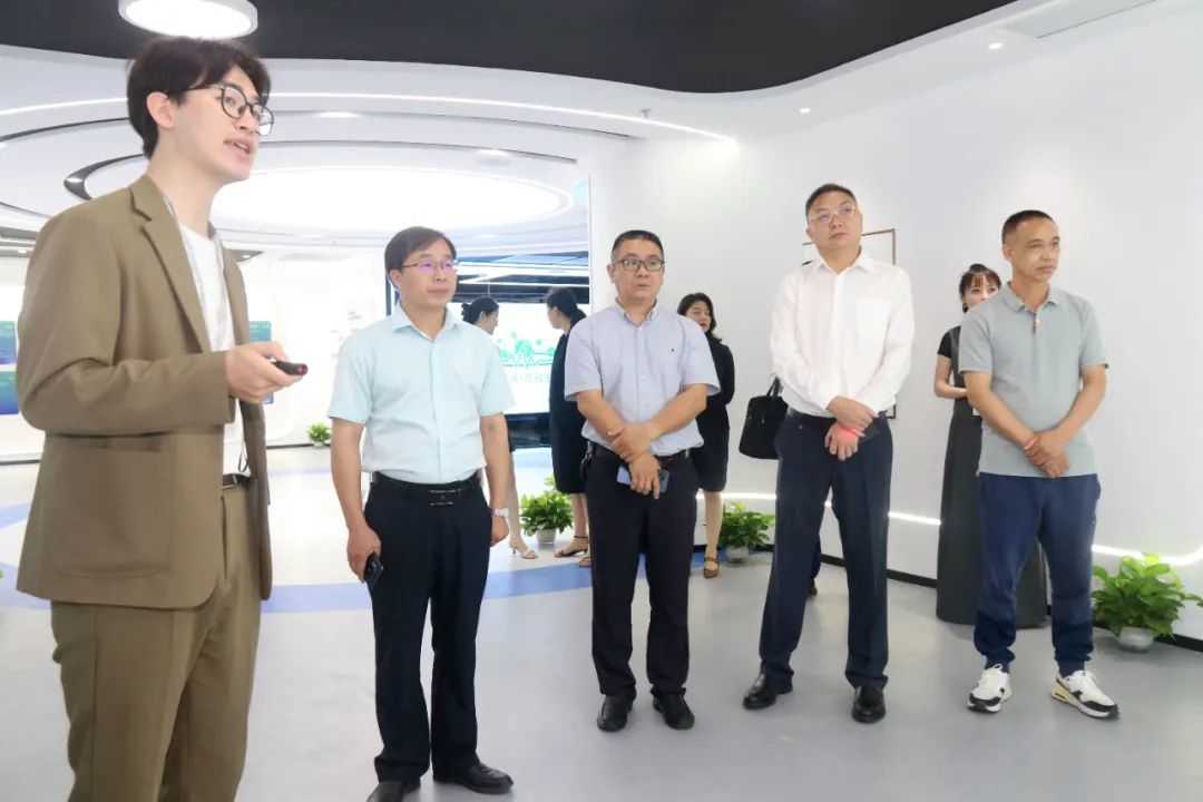 1747618469513906.jpg 7.jpg